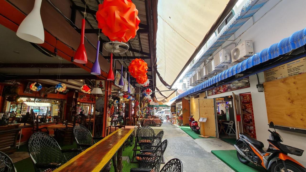 Vech Guesthouse Patong Экстерьер фото
