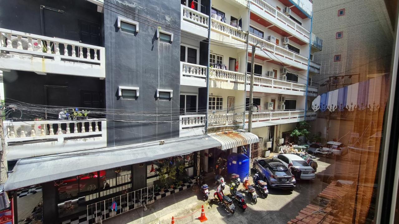 Vech Guesthouse Patong Экстерьер фото