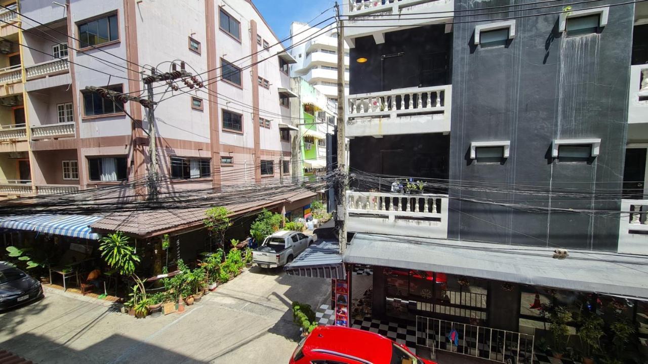 Vech Guesthouse Patong Экстерьер фото